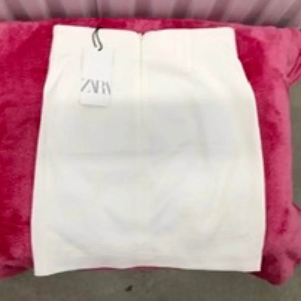 NWT ZARA Prem quality Mini Suit Skirt, M